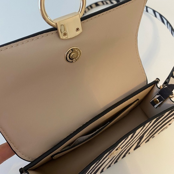 MINI ZEBRA CROSSBODY BAG H&M - Picture 3 of 6